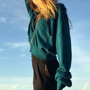 Meet your Posher, Lydia